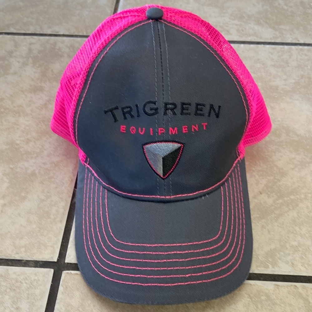 John Deere Pink/Gray Trucker Hat ONE SIZE FITS MOST